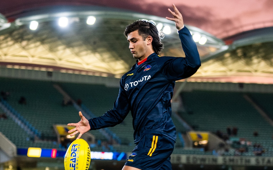Detailed Crows Defender Charged By Match Review Officer Wallpaper for Desktop Detailed Crows Defender Charged By Match Review Officer Wallpaper for Desktop