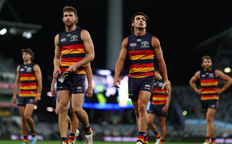 Serene Crows Defender Charged By Match Review Officer Design in HD Serene Crows Defender Charged By Match Review Officer Design in HD