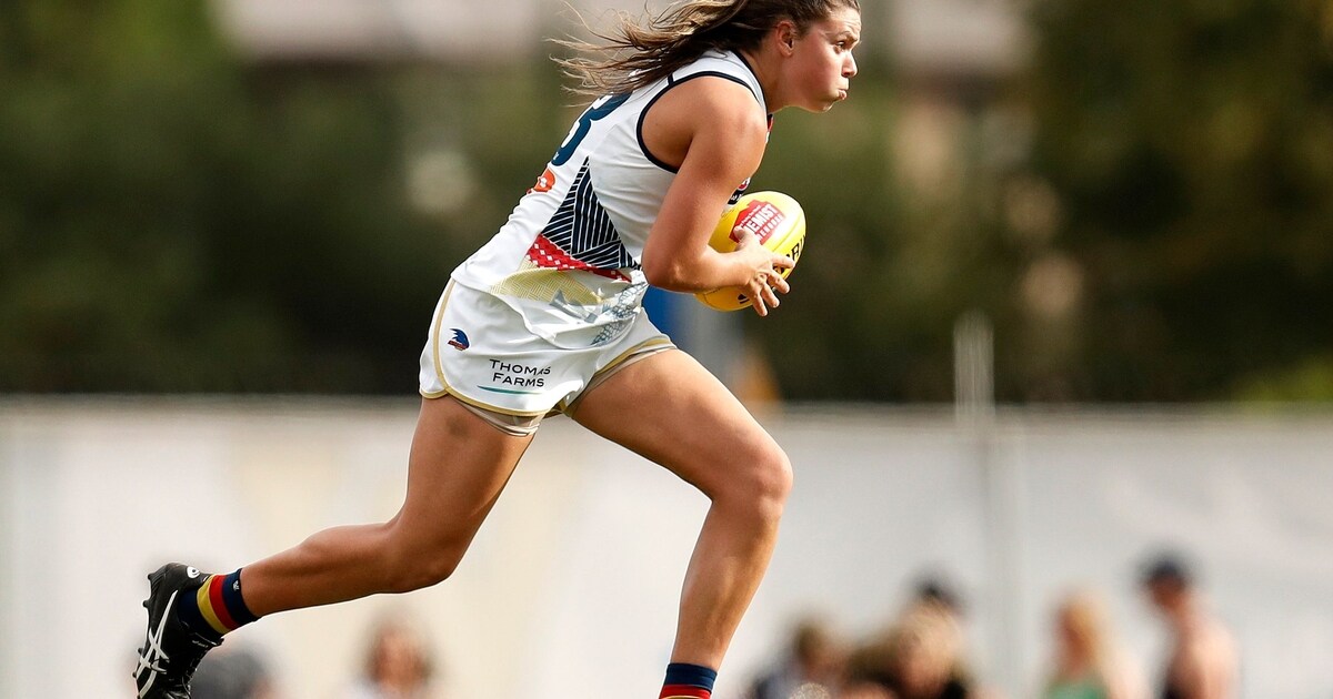 AFLW: Hatchard reflects on her record-breaking performance