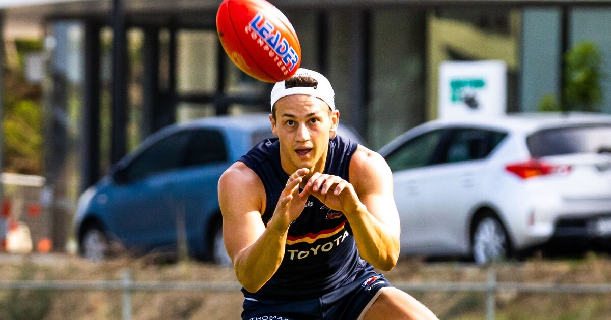 Doedee describes young Crow as “lightning” after strong pre-season form