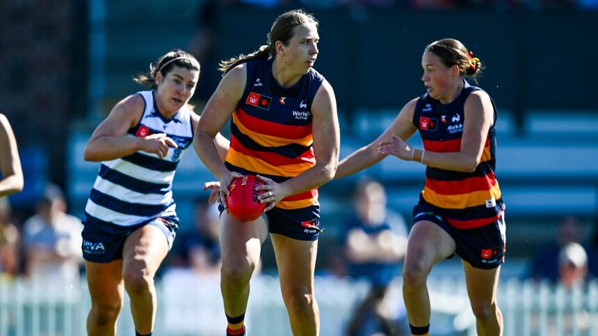 Chelsea Biddell v Cats